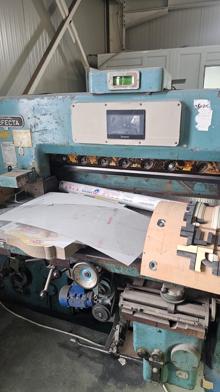 utilaj de taiat carton, hartie si duplex